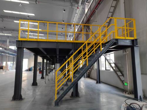 Les caillebotis en acier de qualité supérieure et les composants en acier de précision optimisent les solutions structurelles industrielles