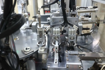 Precision Press-Fitting Station for Mini Air Pump Assembly Line