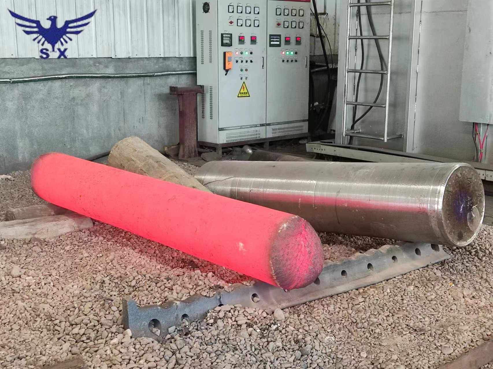 Gr9 three times titanium ingot out