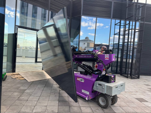 WSR-800LA Zelfrijdende vacuümheffer – 800 kg zware beglazingsvacuümverwerker