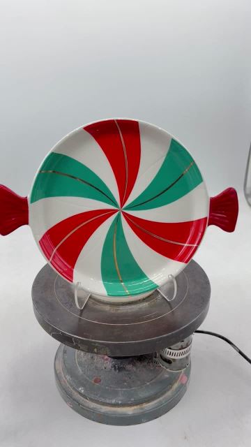 Bow tie plate