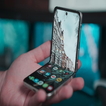 In 2027, global foldable mobile phone shipments will exceed the 100 million mark