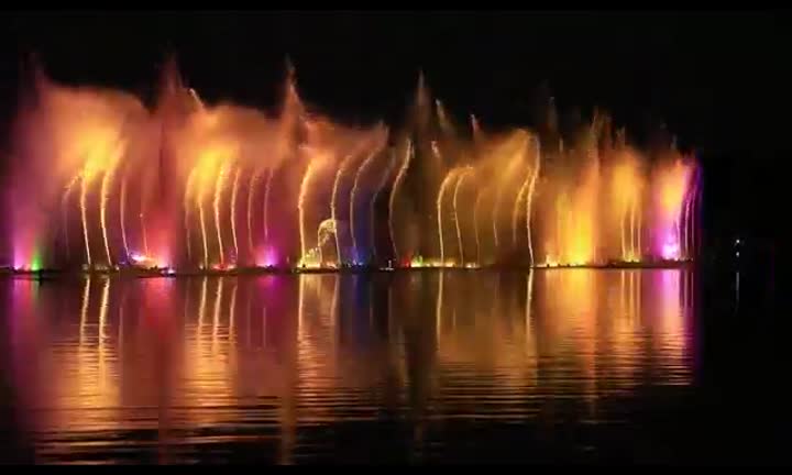 colorful dancing fountain show