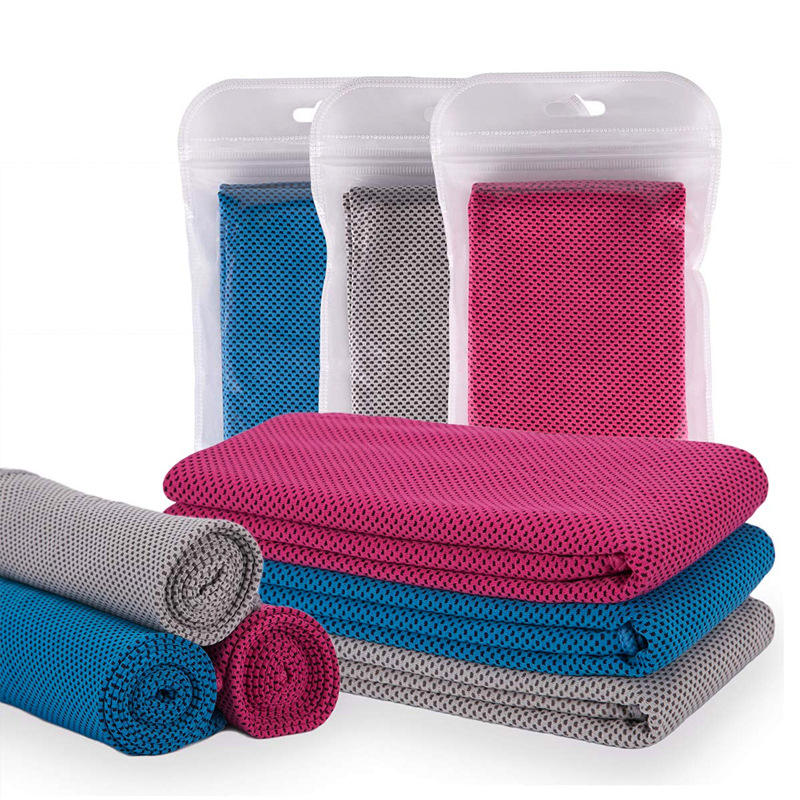 Microfiber Gym Towels With Pocket Magnet