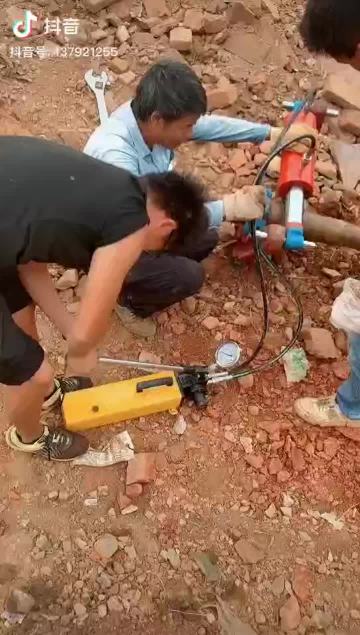 Hydralic Tong