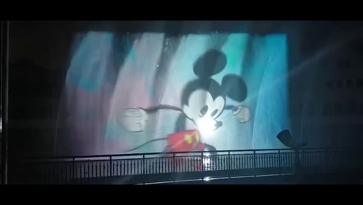 Mickey Laser montre la projection des rideaux d&#39;eau