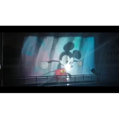 Mickey laser cho thấy chiếu rèm nước