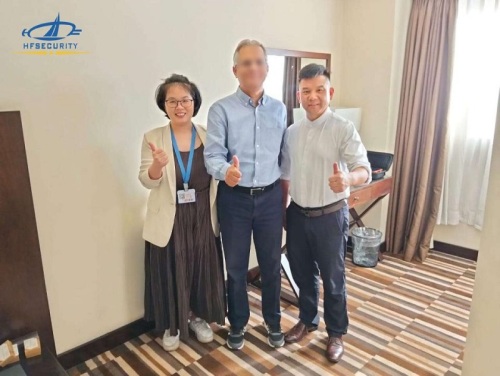 HFSecurity เข้าเยี่ยมชมปากีสถานโซลูชั่นการตรวจสอบความถูกต้องของตัวตนทางชีวภาพได้รับการสนับสนุนจากลูกค้า