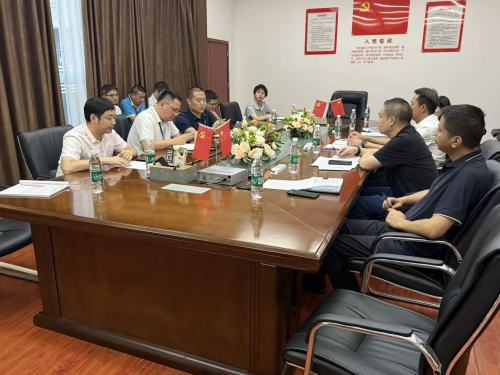 Jiang Sheng, secretario del partido y director de la Oficina Municipal de Recursos Humanos y Seguridad Social de Suining, dirigió una delegación para realizar una visita de investigación temática sobre "Visitar, resolver y optimizar" en Ruitiant
