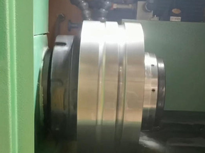 Vai trò của máy mài cuộn CNC trong sản xuất dây thép tốc độ cao