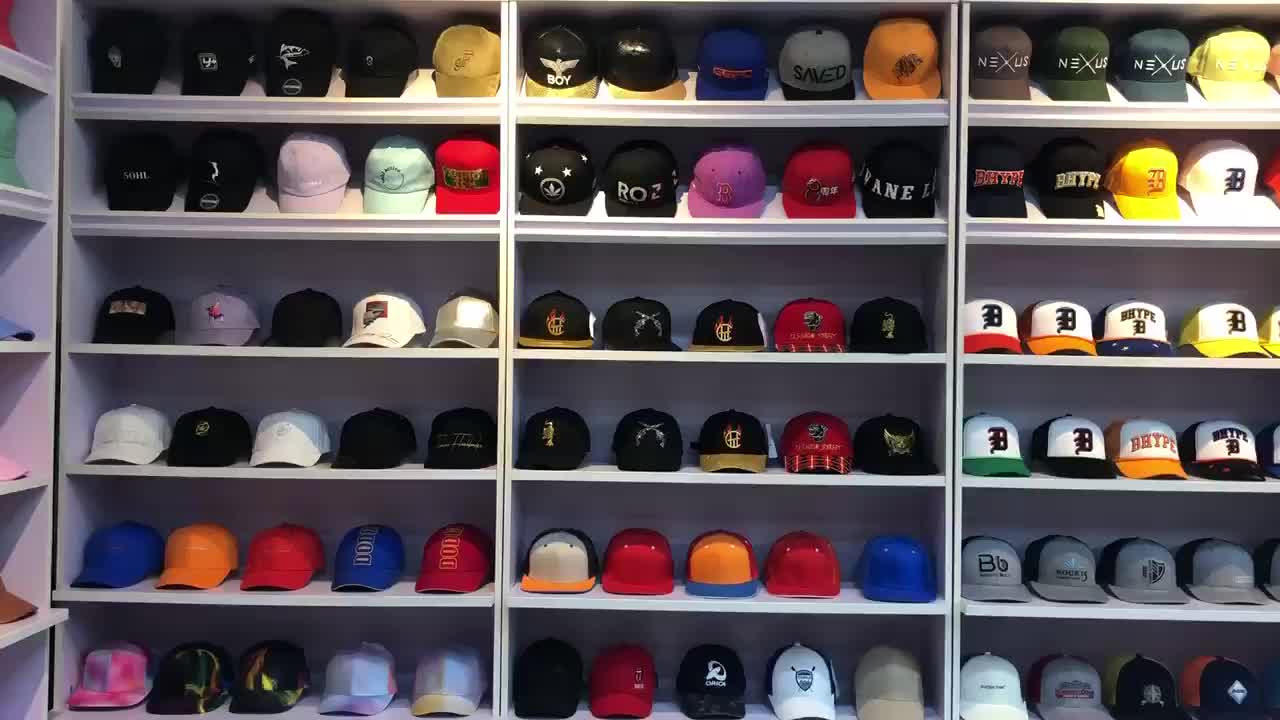 Showroom per cappelli multili
