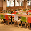 Fashion Wooden Table and Chair Sets for School Cafeterias and Coffee Shops1