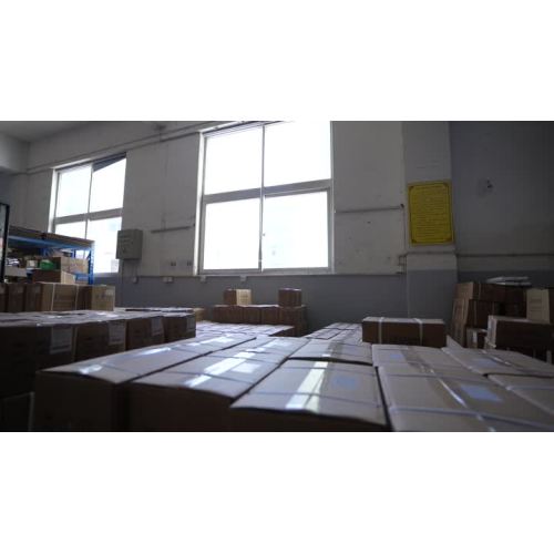 مبنى 497 مستودع البضائع تامة الصنع