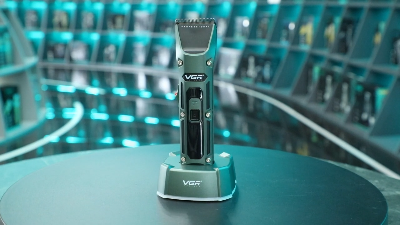 VGR V-696 Hair Cutter Machine Rechargeable Professional Cordless Hair Trimmer Electric Hair Clipper With Charging Base1