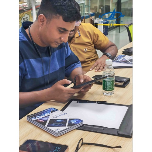 Klien Bangladesh Mengunjungi Pabrik HFSecurity, Berfokus pada Solusi Waktu dan Kehadiran serta Membahas Peluang Baru di Pasar Asia Selatan