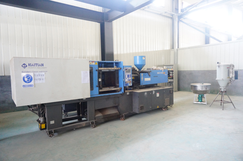 Plastic Injection Machine