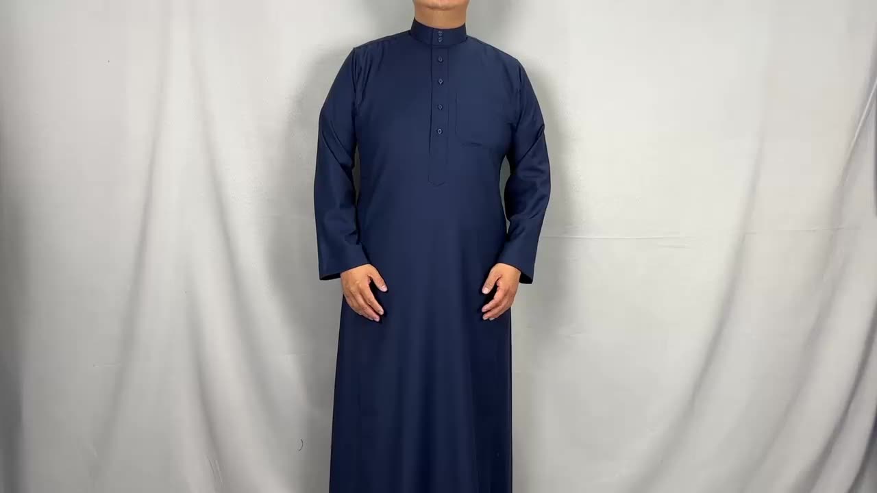 9004 Kuwii 2021 Nuovo design semplice vestito maschile ricamato musulmano daffah thobe uomini abaya abbigliamento islamico al aseel thobe1