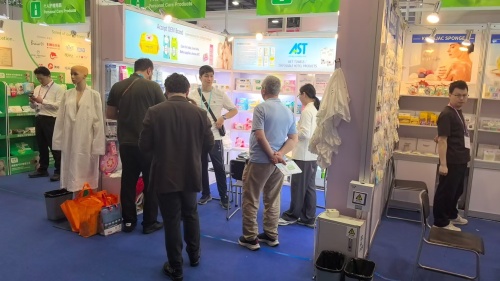 Tham gia thành công tại Hội chợ Canton - Gian hàng sản phẩm chăm sóc cá nhân