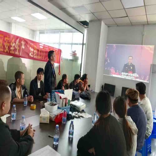 Theorie- und Praxisförderung, Sicherheitswissen kommt in die Werkstatt – Shenzhen Fubang Wiring Harness Co., Ltd. baut mit Street Office-Training eine starke Brandschutzlinie auf
