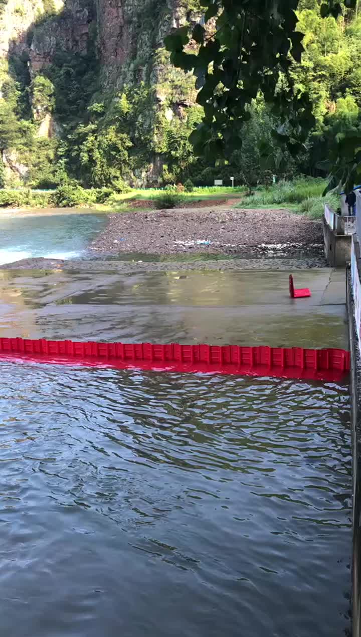 Prueba de muro de cajas de inundación de River