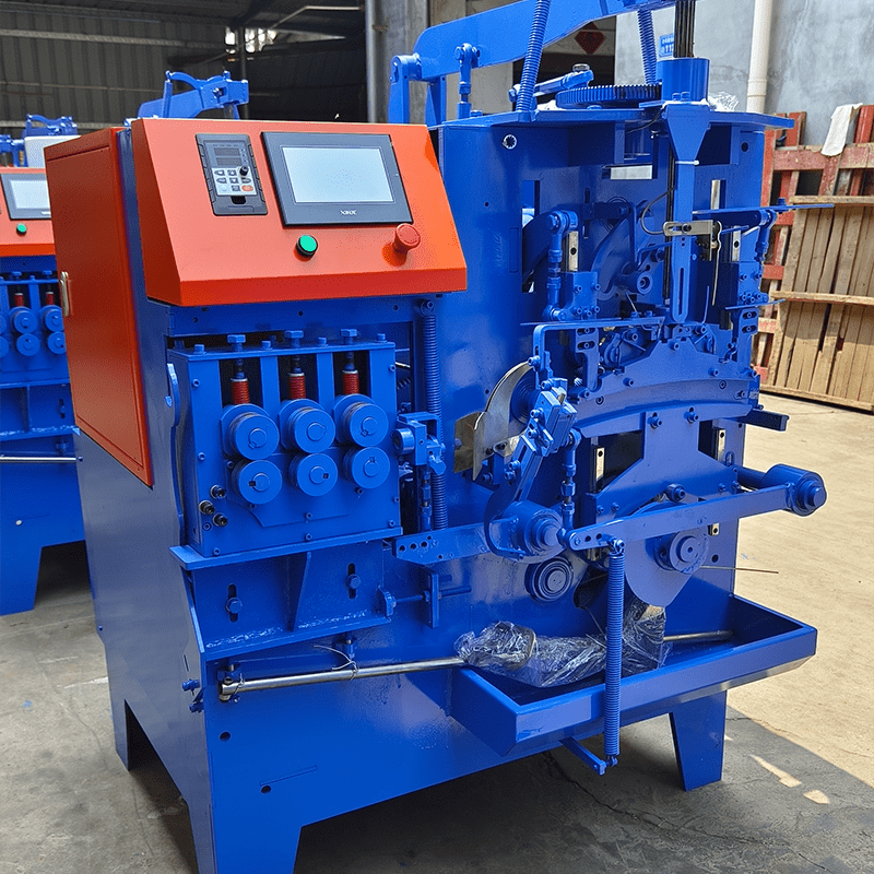 Máquina para fabricar perchas de alambre