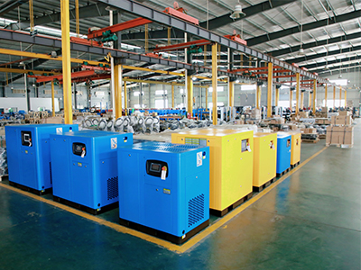 9 high-frequency air compressor room faults, with core solutions and key O&M principles: