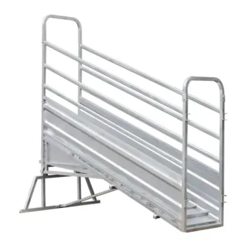 Cattle Loading Ramp Livestock Equipment1
