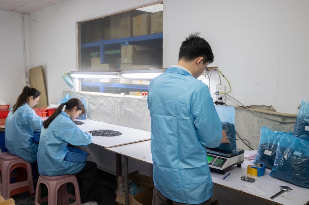 Needle inspection room3