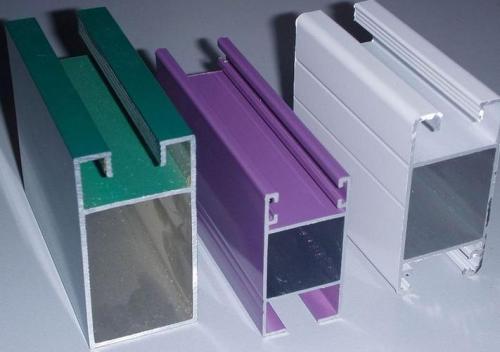 Elektroforetska praškasta prevleka aluminijevega anodiziranega filma.