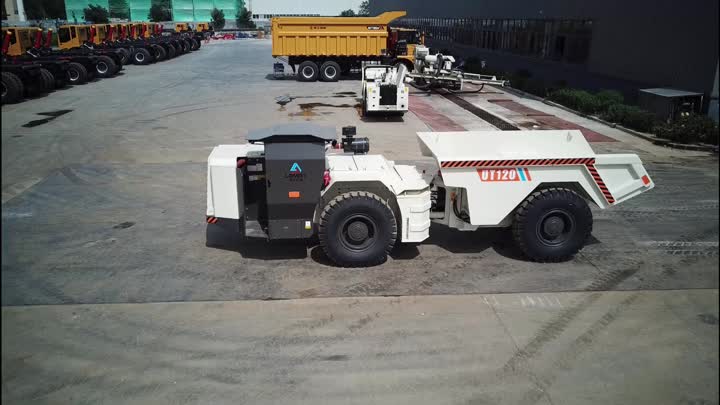 Camion à benne basculante pour mines souterraines UT120