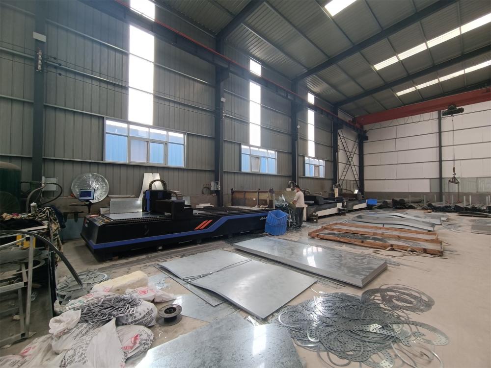 Factory live scene (2)