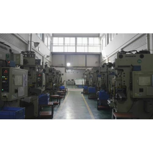 Майстэрня па ін'екцыі камутатара