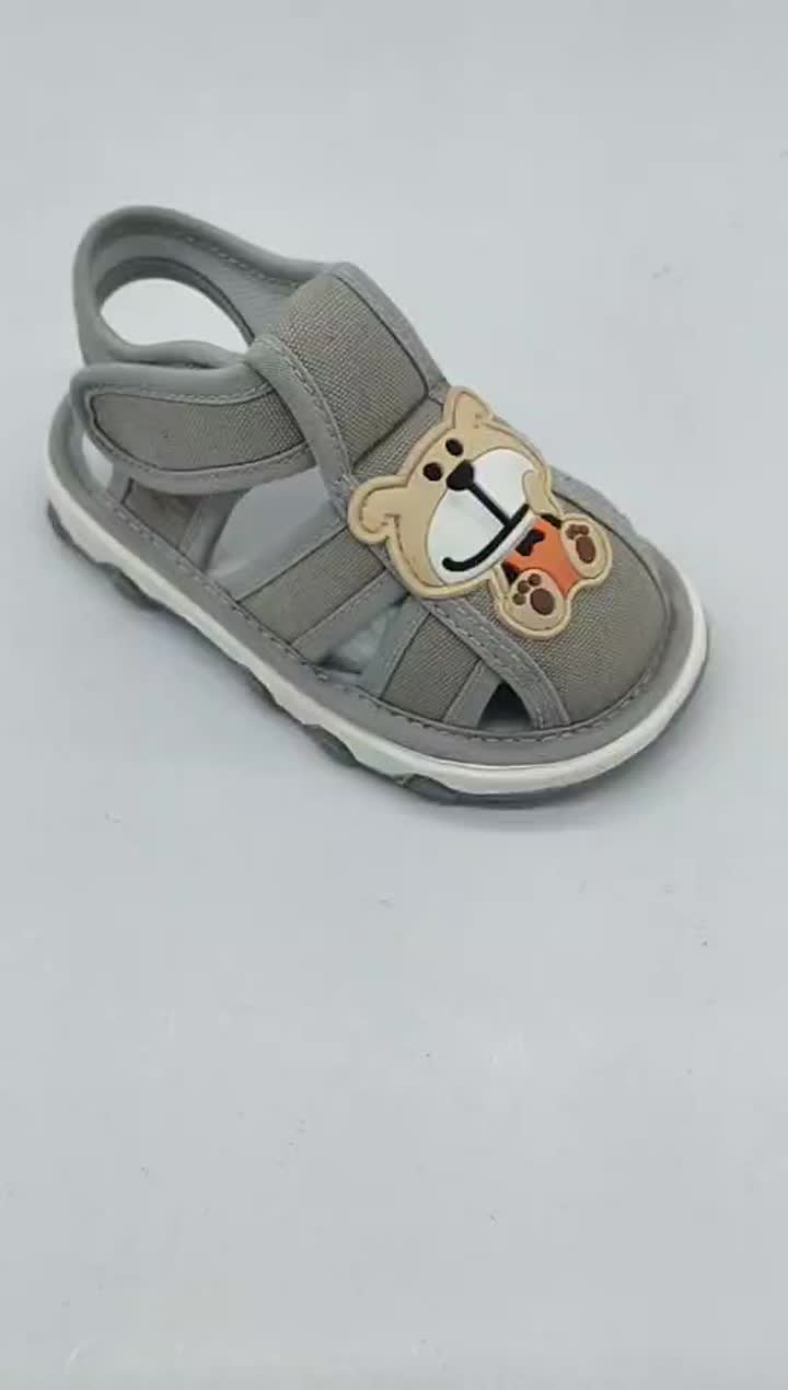 Новый дизайн Baby Boy Sandals со звуком