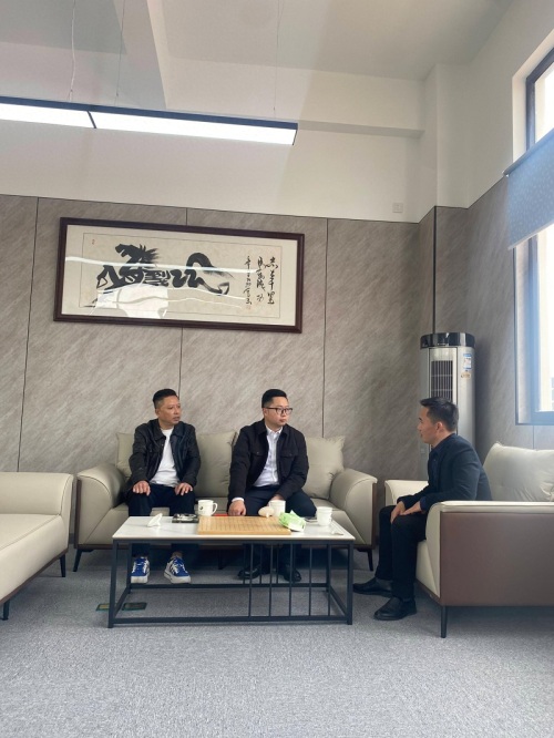 Explorando novas oportunidades de cooperação! Uma delegação do Gabinete de Promoção de Investimentos de Guang'an da Grande Baía Guangdong-Hong Kong-Macau visita a Sennan Electric para troca e inspecção