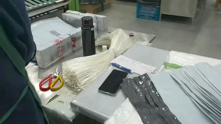 За кулисами: издание с транспортировочной сумкой