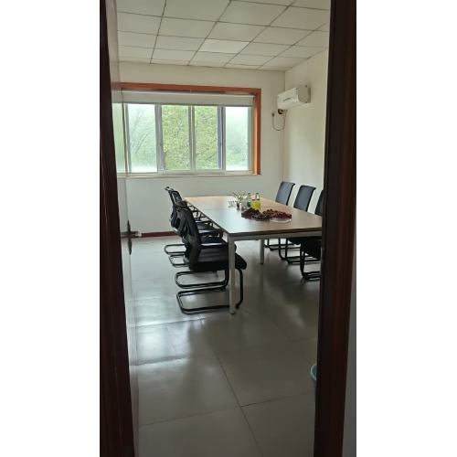 モダンなワークスペースデザイン