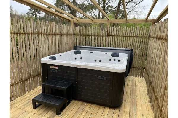 Commercial spa hot tub installed in luxury hotel pool area