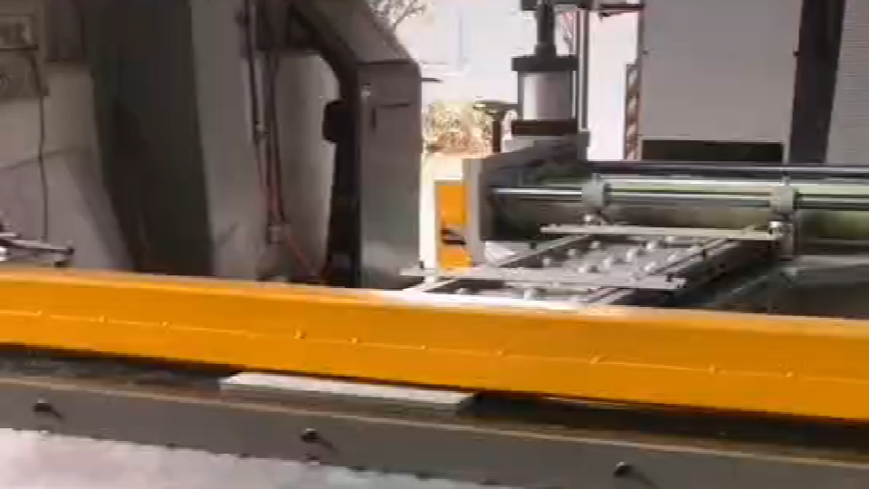 Cutting Fin Machine