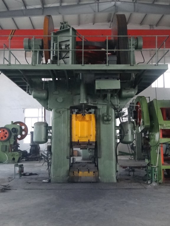 1600ton press