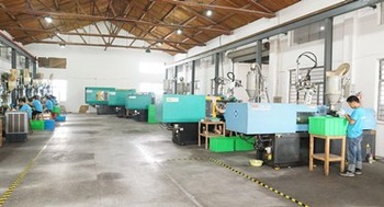 Ningbo Haoshiji Plastic Industry Co., Ltd. 