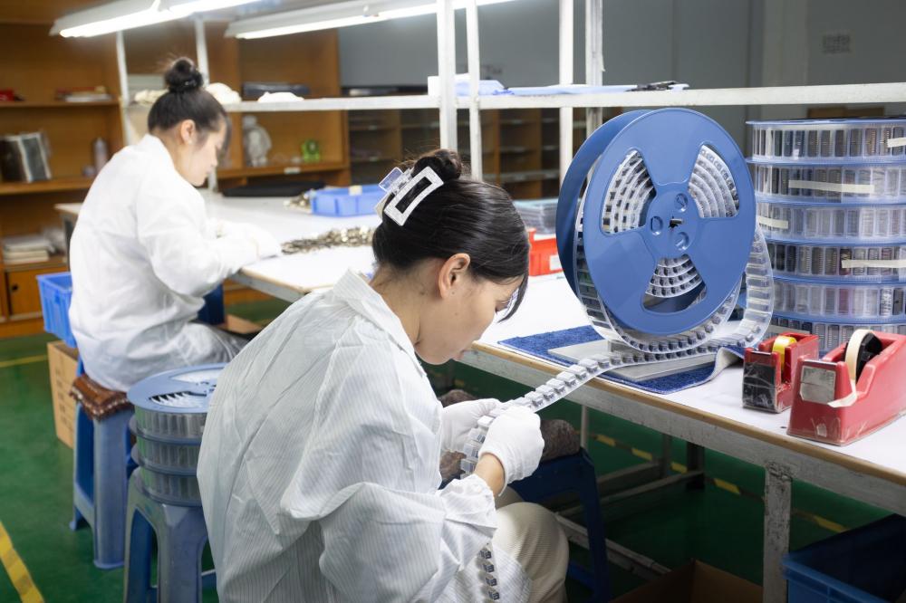Needle inspection room1