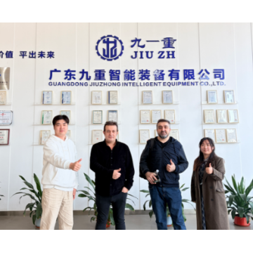 Jiuzh da la bienvenida a la distinguida delegación de clientes turcos para la inspección in situ y las conversaciones de cooperación estratégica