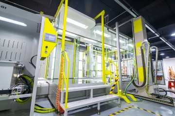 Display of tempered glass powder coating booth 