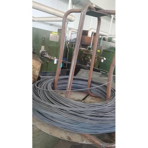 Direct fixing bimetal screw for cracked and non-cracked concrete