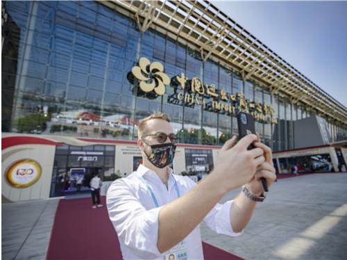 The 135th Canton Fair Kicks Off with Record International Participation