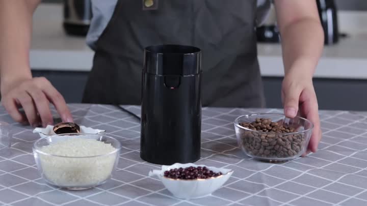 Coffee grinder for espresso making