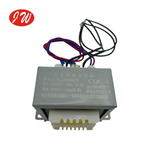 В энергосистеме трансформаторы переменного тока подразделяются на повышающие и понижающие, обеспечивающие передачу электроэнергии в энергосистему на большие расстояния и распределение на стороне пользователя.