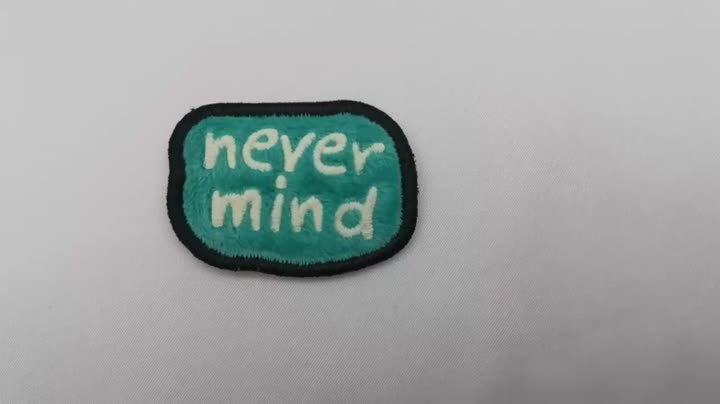 Výšivka na speciální plyšovou látku (3)