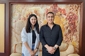 युवा उद्यमी होंग्यी के आधुनिकीकरण और विविधीकरण को आगे बढ़ाते हैं