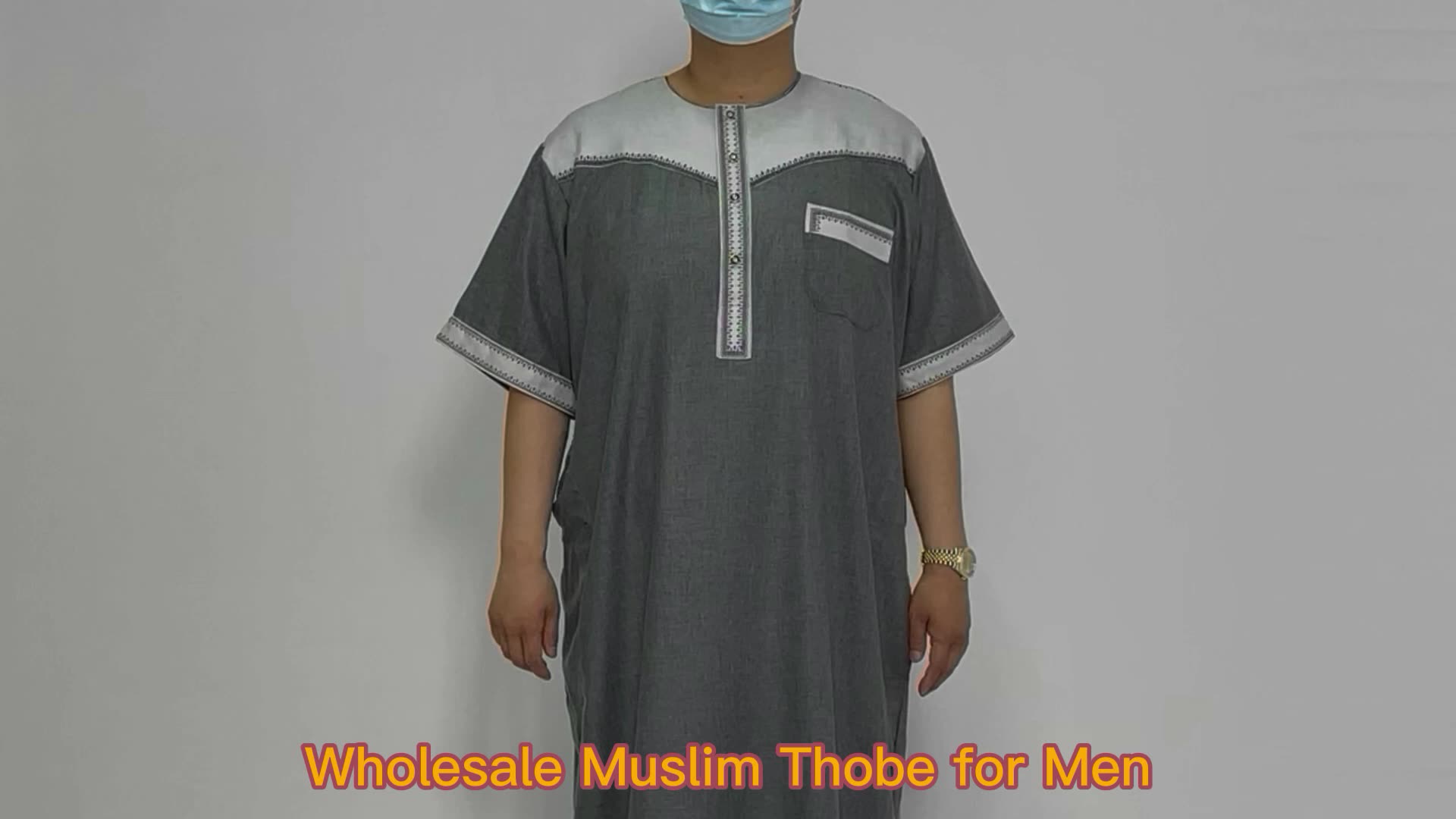Thobe islamico all&#39;ingrosso per uomini abbigliamento islamico uomo thobe abito musulmano abito kaftan uomini jubbah jilbab abaya1